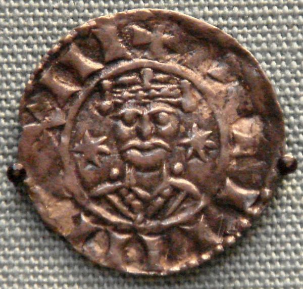 Moneda de plata normanda con diseño de dos estrellas c 1080 AD Imagen Wikipedia